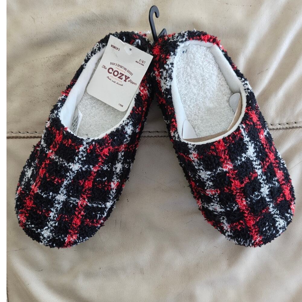 The Cozy Slipper size 6/7 bedroom house slippers